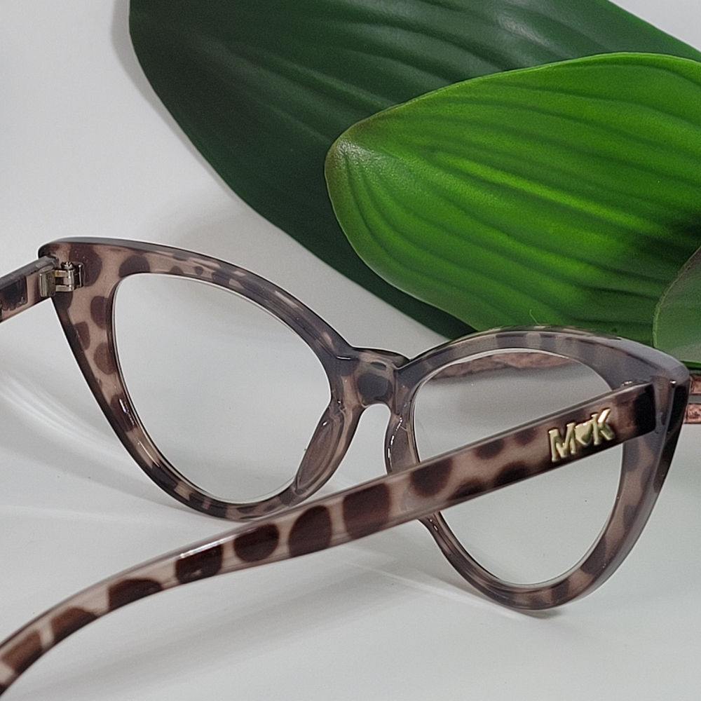 Giraffe Print Cat Eye Reader - Picture 3 of 7
